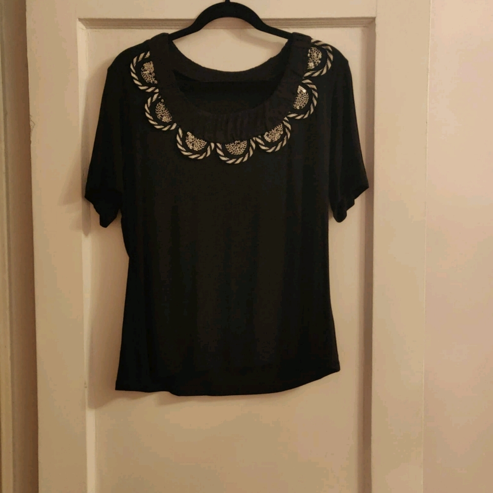 Vintage Black and white frilly top